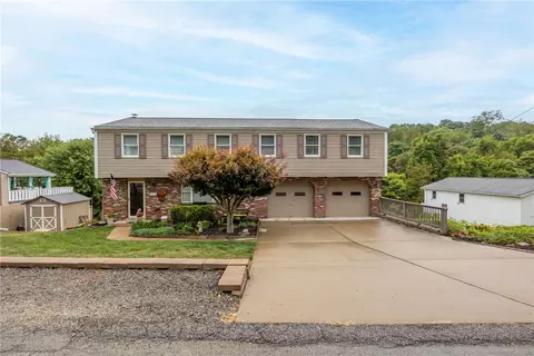 6917 Spruce St, Finleyville, PA 15332
