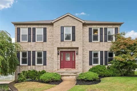 674 Meadowbrook Rd, Trafford, PA 15085