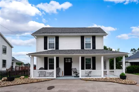 221 Connoquenessing Main St, Connoquenessing, PA 16027