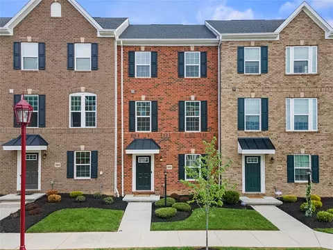 202 Amon St, Cranberry Township, PA 16066