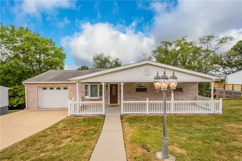 113 Cancilla Dr, Canonsburg, PA 15317