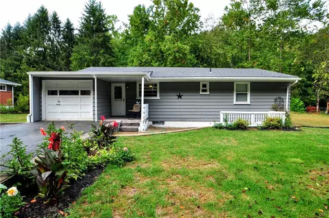 208 Bridge St, Presto, PA 15142