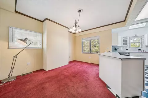Dining - 5901 Roslyn St, Mckeesport, PA 15135 photo 1 of 1