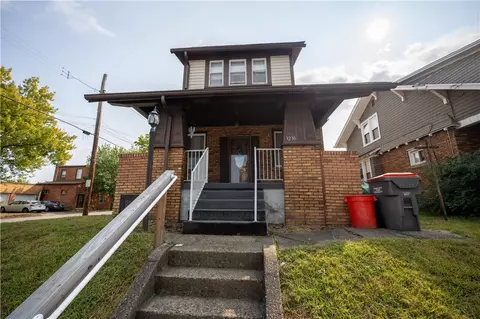 3230 6th Ave, Beaver Falls, PA 15010