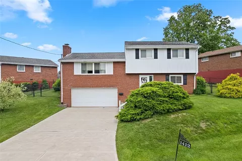 1412 Cardinal Dr, Pittsburgh, PA 15243