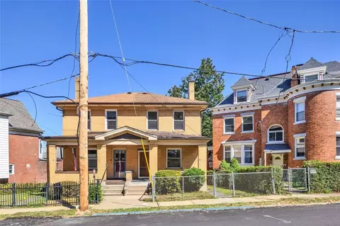 610 Chislett St, Pittsburgh, PA 15206
