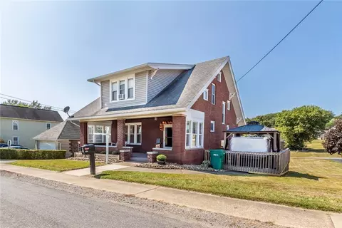 432 Bear St, Worthington, PA 16262