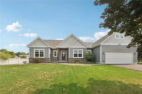 2647 Elmwood, Export, PA 15632