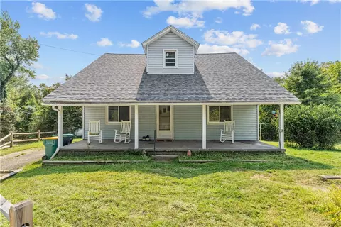 369 Lefever Hill Rd, Cheswick, PA 15024