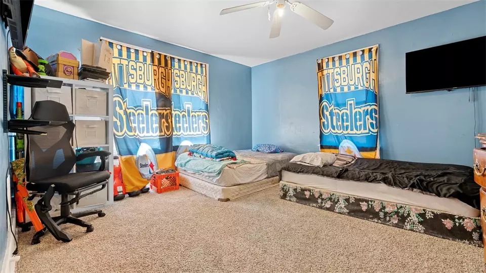 Bedroom - 1401 Maple Ave, Turtle Creek, PA 15145 photo 2 of 6