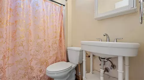 Bath - 1401 Maple Ave, Turtle Creek, PA 15145 photo 1 of 2