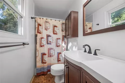 Bath - 10 Quail Ct, Export, PA 15632 photo 1 of 3