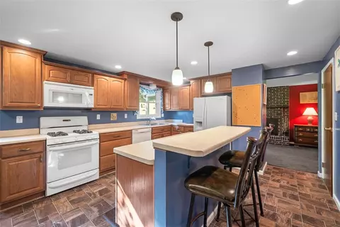 Kitchen - 10 Quail Ct, Export, PA 15632 photo 1 of 3