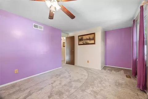 Bedroom - 10 Quail Ct, Export, PA 15632 photo 4 of 8