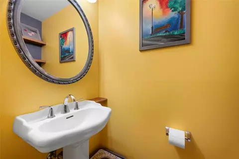 Bath - 10 Quail Ct, Export, PA 15632 photo 3 of 3