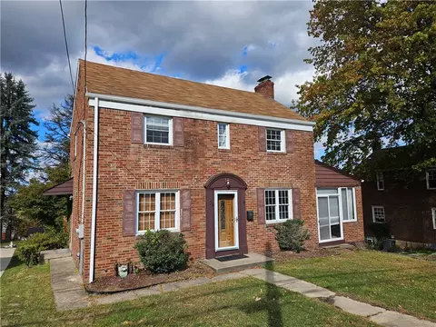 216 Commonwealth Ave, West Mifflin, PA 15122