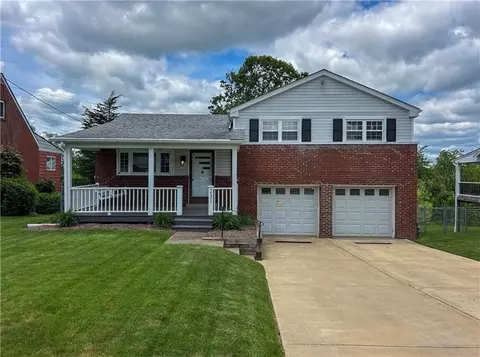 231 Spartan Dr, Monroeville, PA 15146