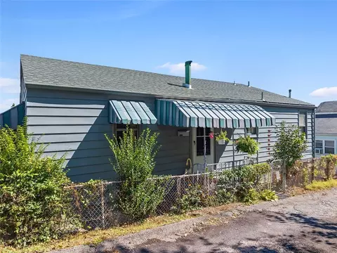 1421 Fleming Ave, Mckees Rocks, PA 15136