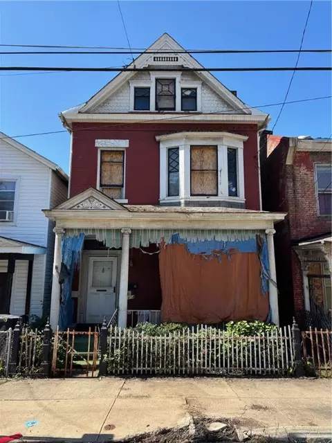 414 Mills Ave, Braddock, PA 15104