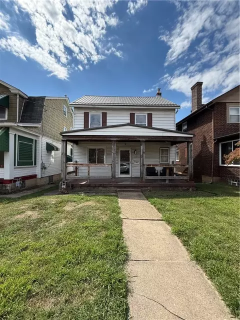 1717 Ridge Ave, New Kensington, PA 15068