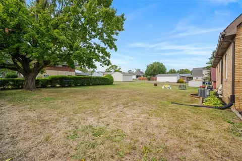 Exterior - 1199 Marshall Rd, Monaca, PA 15061 photo 10 of 10