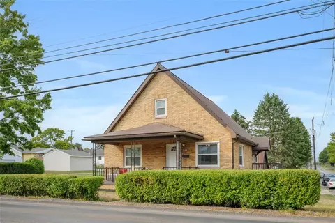 Exterior - 1199 Marshall Rd, Monaca, PA 15061 photo 2 of 10