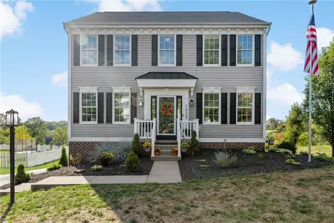 1030 Greenfield Dr, Canonsburg, PA 15317