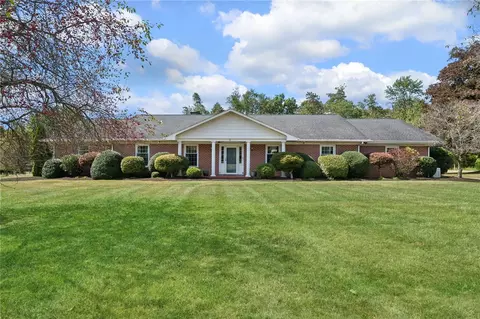 406 Pennsylvania Ave, Punxsutawney, PA 15767