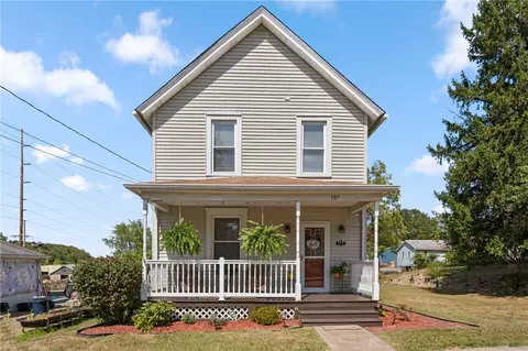 107 E School St, Mars, PA 16046