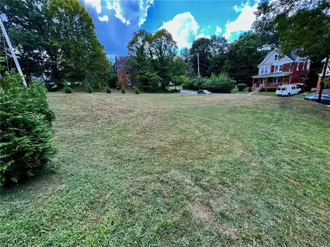 102 104 Williams St, Aliquippa, PA 15001