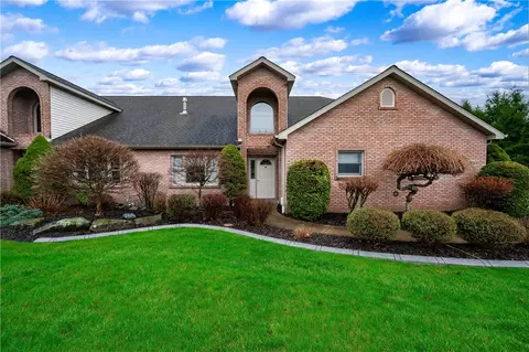 120 Blossom Dr #B, Butler, PA 16001