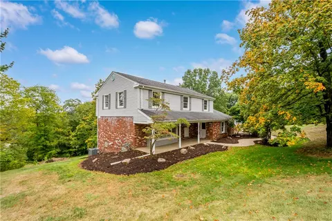 133 E Highland Dr, Canonsburg, PA 15317