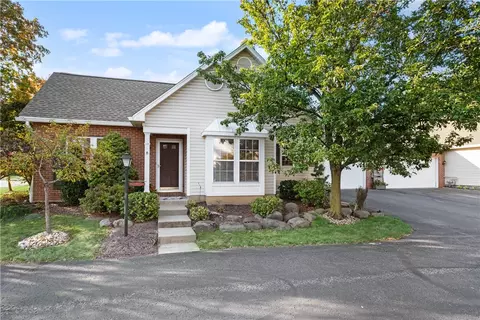 6013 Belle Terre Ct, Bridgeville, PA 15017