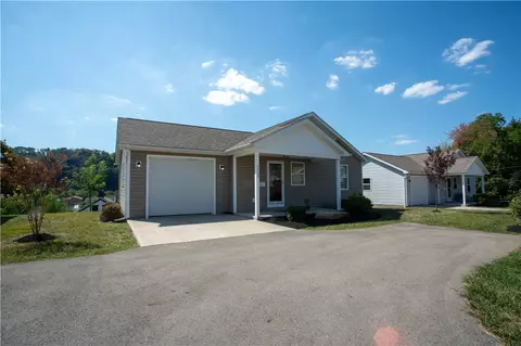 1112 8th Ave, New Brighton, PA 15066