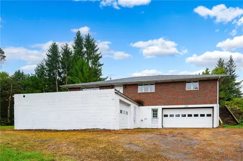 247 Welsh Rd, Valencia, PA 16059