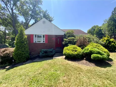 200 Chaplin Dr, Coraopolis, PA 15108