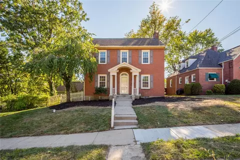665 Donnan Ave, Washington, PA 15301