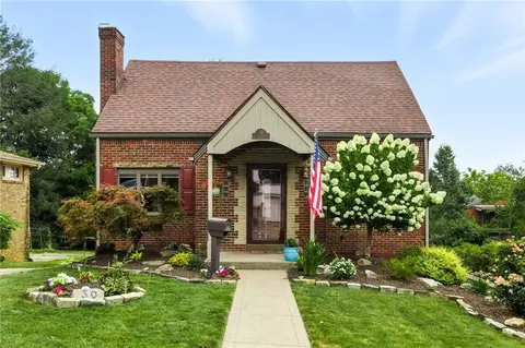 30 Colecrest St, Carnegie, PA 15106