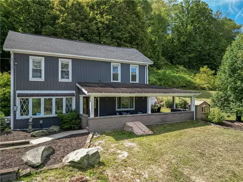 2662 Reissing Rd, Mcdonald, PA 15057