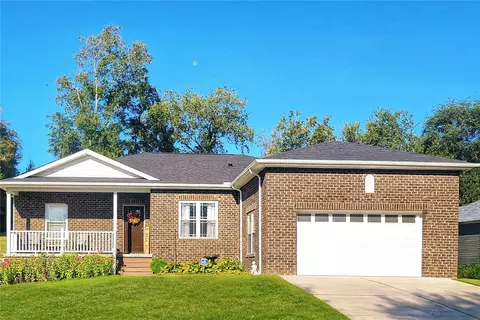 180 Murray Hill Rd, Tarentum, PA 15084