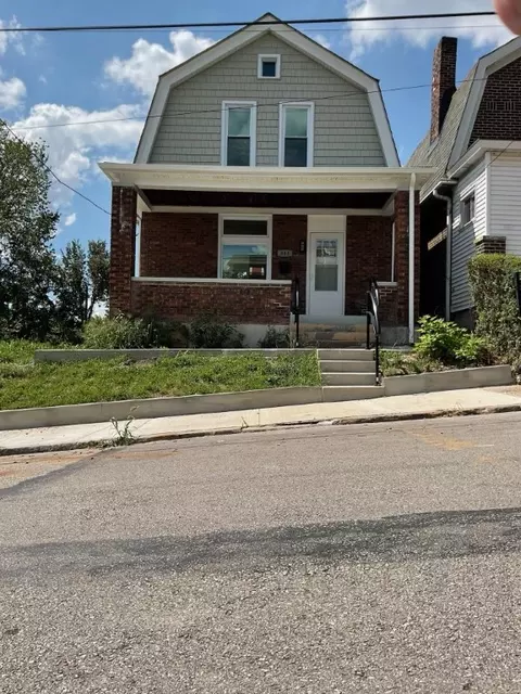 844 Gearing Ave, Pittsburgh, PA 15210