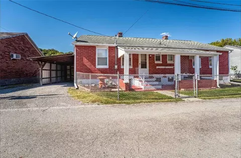 113 East St, Clarksville, PA 15322