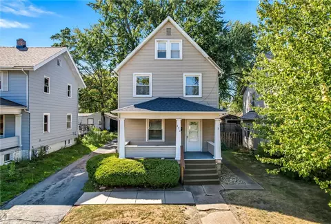 430 Stambaugh Ave, Sharon, PA 16146