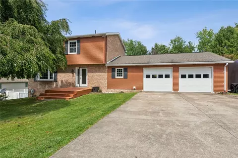 21 Andrews Ave, New Derry, PA 15671