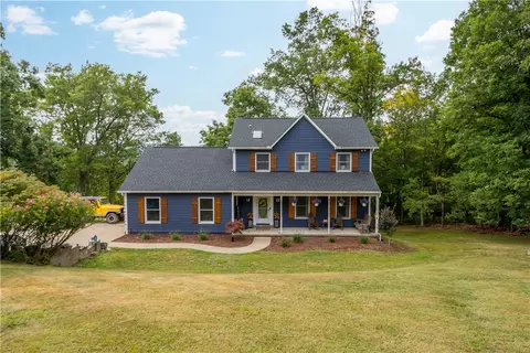 555 Hiawatha Rd, Prosperity, PA 15329