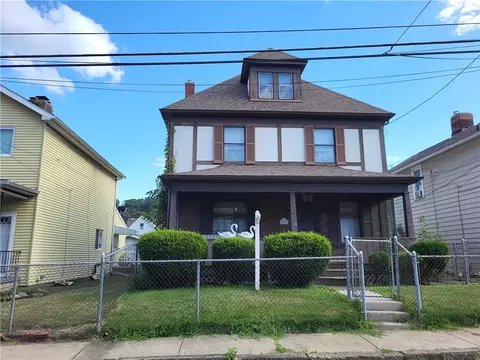 616 E 3rd Ave, Tarentum, PA 15084