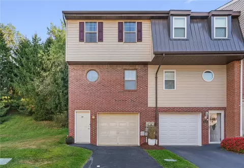 121 Pine Ct, Pittsburgh, PA 15239