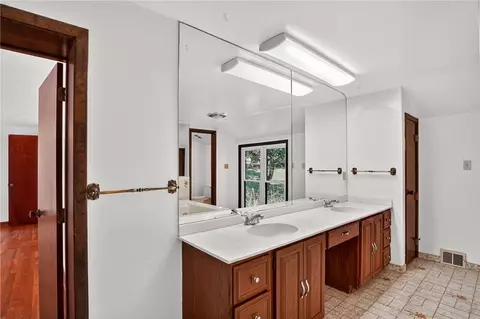 4253 Mount Royal Blvd, Allison Park, PA 15101 photo 13