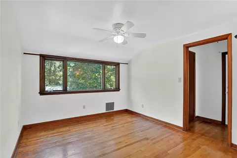4253 Mount Royal Blvd, Allison Park, PA 15101 photo 24