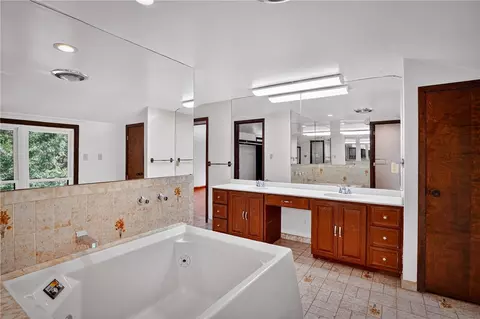 4253 Mount Royal Blvd, Allison Park, PA 15101 photo 15